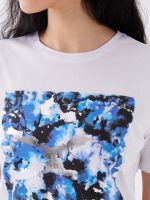 تی شرت زنانه آستین کوتاه چاپی یقه گرد ال سی وایکیکی