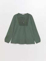 بلوز زنانه آستین بلند گلدوزی شده یقه گره ای ال سی وایکیکی