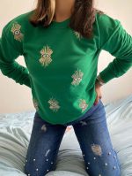 سویشرت زنانه نخی گلدوزی شده با پولک های چشمی برند Laderra