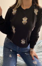 سویشرت زنانه نخی گلدوزی شده با پولک های چشمی برند Laderra