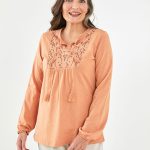 بلوز زنانه آستین بلند طرح دار یقه گره ای ال سی وایکیکی