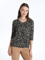 بلوز زنانه آستین سه ربع طرح دار یقه هفت ال سی وایکیکی